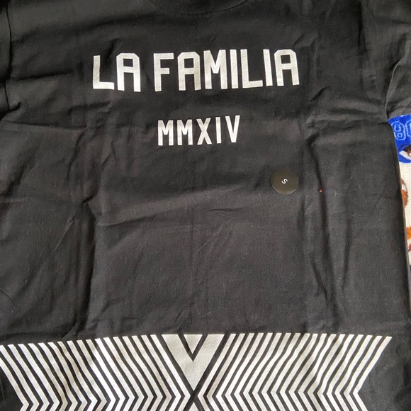 Black La Familia shirt - Picture 1 of 1
